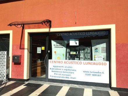 la seconda sede Luniaudio è a Ceparana, in Via Genova, al bivio per Montedivalli
